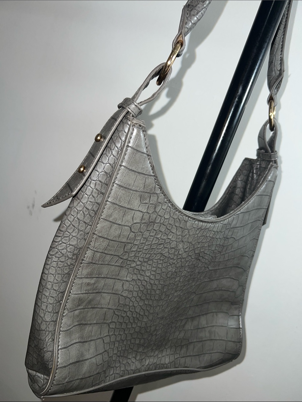 Grey Croc-Embossed Shoulder Bag - Sleek Everyday Tote